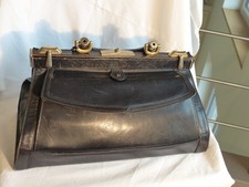 Leder Tasche Etienne Aigner antik Arzt  Hebamme Ledertasche Messing  Beschläge