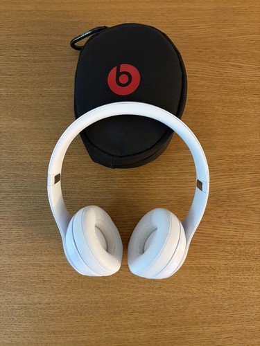 Apple beats dre solo - by, dr.