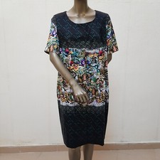 Farbenfrohes kleid von - farbenfrohes,