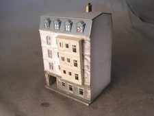 Pola Stadthaus groß meist gut gebaut  Spur  N    Kolonialwaren