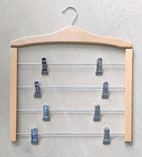 2 Mehrfach Hosenbügel oder Rockbügel, Holz-Metall Kombination, platzsparend..