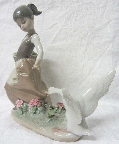 Lladro aggressive goose - lladro, "aggressive