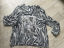 MONARI Tunika Bluse Schlupfbluse V-Ausschnitt Langarm Zebralook Gr 44 Frontmotiv