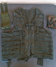 TACTICAL MOLLE CARRIER ASSAULT VEST Combat - Mit 2* MOLLE Taschen