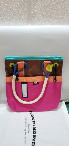 Flower mountain travel bag - flower,
