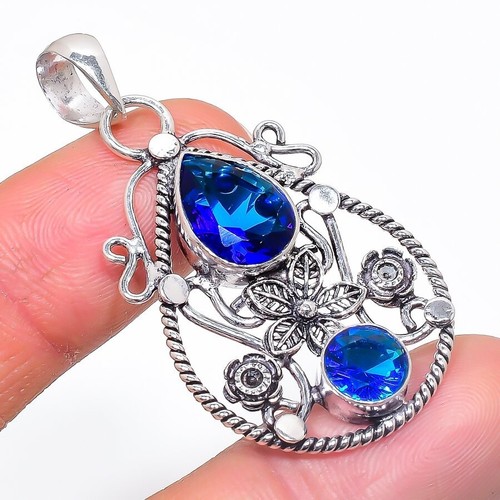 Handgefertigter blauer