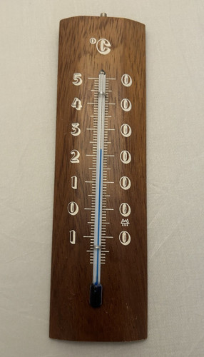 Formschönes zimmerthermometer - formschönes,