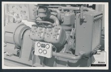 Foto ca 1939 Ausstellung MAW - 4 Zylinder-V-Diesel-Motor Stromaggregat Generator