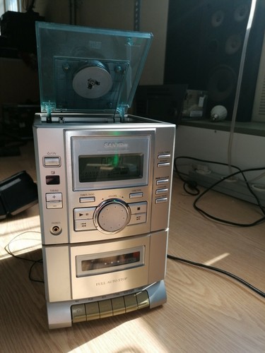 Sanyo interior micro component - sanyo,