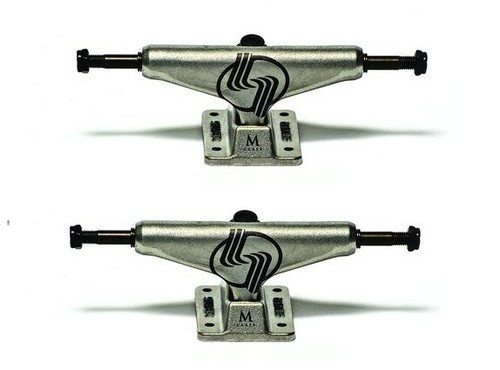 Silver trucks class raw - trucks, m-class