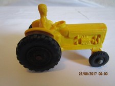 Tomte Fordson Traktor gelb. Norwegen. Farbe Gelb. Schw. Felgen u. Reifen. 