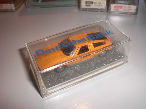 Mercedes 111 orange schuco - c,
