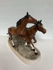 Alte Porzellanfigur- spielende