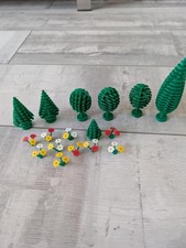Lego 7x alte  Bäume/Tannen und 10x Blumen