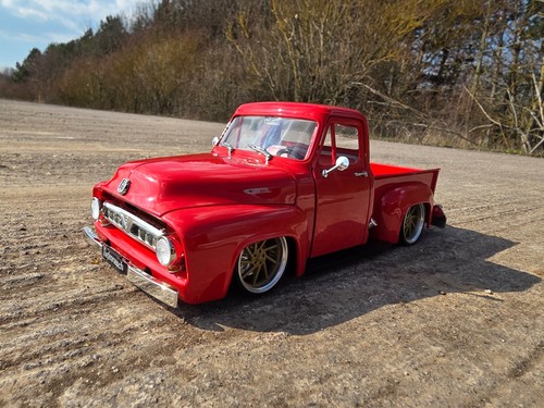 Ford f100 pick hot - 1:18,