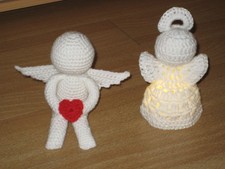 1 Schutzengel sitzend + 1 Engel  stehend  Deko Weihnachten