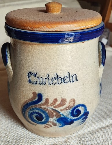 Zwiebeltopf aus steingut - zwiebeltopf,