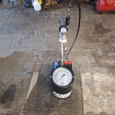 Blitz, tragbares Reifenfüllgerät, Druckluft Prüfer (Tankstelle)