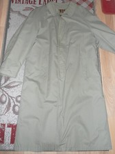 Traditioneller Herrenmantel