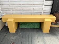 Holzbank aus massivem Holz