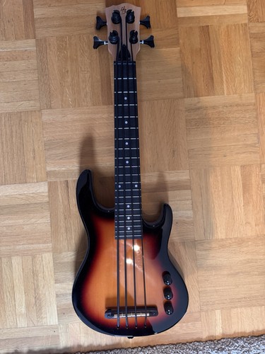 Harley benton solid ukebass - solid,