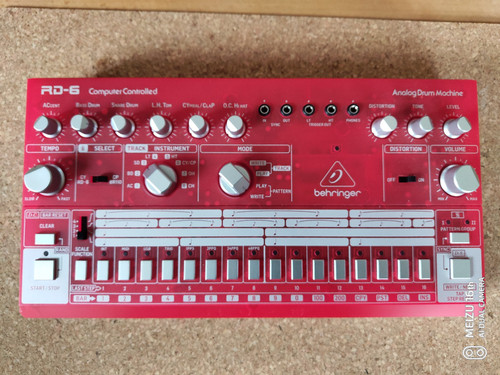 Behringer drumcomputer - rd-6,