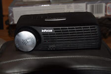 Beamer InFocus IN10 (LP70+)