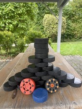 Eishockey Pucks & 2 Street-Hockey Pucks – guter Zustand – teils bespielt – VB