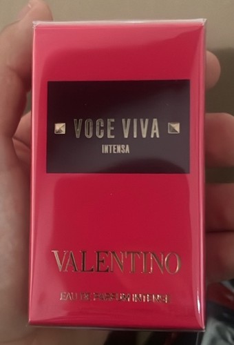 Valentino voce viva - viva, intensa
