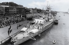 WW II German    Photo  ----