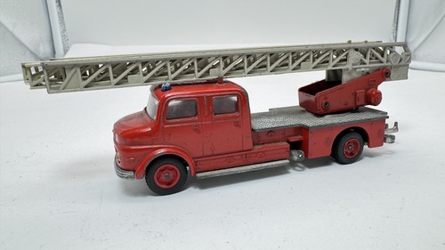 Siku 261 feuerwehrdrehleiter - v,
