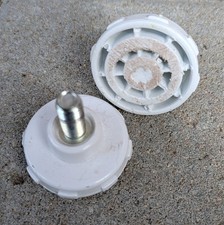 2 x Beko Standfuß Passend