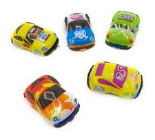 24 Sportwagen mit Rückzug