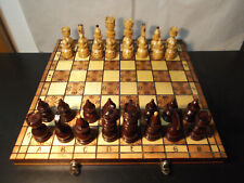 handgeschnitztes Schachspiel