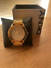 DKNY Damenuhr Goldfarben mit