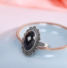 I03 Ring ovaler facettierter