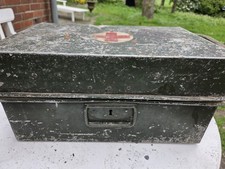 Alter verbandkasten blechdose - verbandkasten,