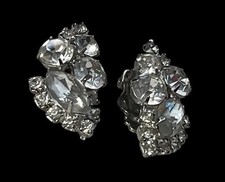WEISS 1940s EARRINGS CRYSTALS