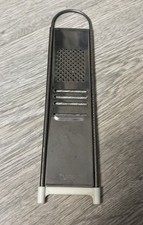 Muskatreibe - Knoblauchschneider - Edelstahl