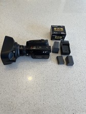 Canon Vixia HV40 Camcorder