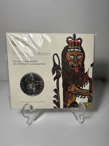 2017 royal mint queen - mint, £5
