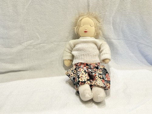 Handgefertigte waldorfpuppe - handgefertigte,
