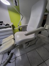 Fusspflegestuhl Gerlach Gewohll  Grau  Kosmetikliege, elektrisch verstellbar 