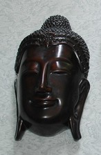 2 Asia- Masken , als Dekoobjekte