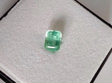 Smaragd Kolumbien 0,69ct Leuchtendes Lindgrün Und Tolle Brillianz