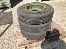 Bundeswehr-Anhänger-Reifen Uniroyal, Monopoly R 3000, 7,50 R 15 mit Felge