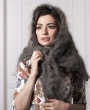 Neu Orenburger  dreieckiger Schal 160x125x125cm 100 % Handarbeit!