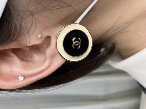 Chanel coco mark clip - chanel,
