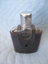 Flachmann Glasflasche mit Leder