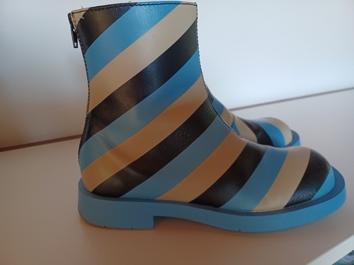 Neuwertige stiefeletten von - neuwertige,